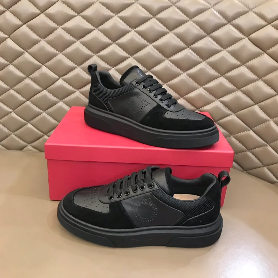 p420 "Salvatore Ferraga**" men's low-cut fashion sneakers. This casual shoe has a novel structure and is made of soft calfskin. The contrasting color elements on the upper highlight the bold and avant-garde atmosphere. The first-layer cowhide lining is high-end and comfortable. Energetic and fresh, these shoes can be worn with casual looks or add a touch of street style to elegant trousers.  Size: 38-44